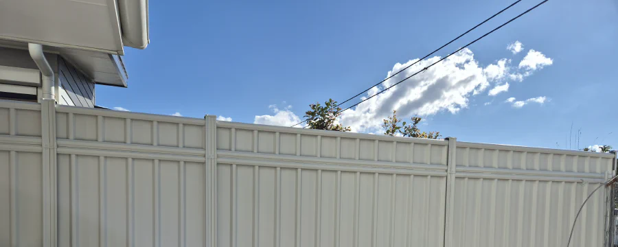 Colorbond fence and block walls, Ettalong Beach