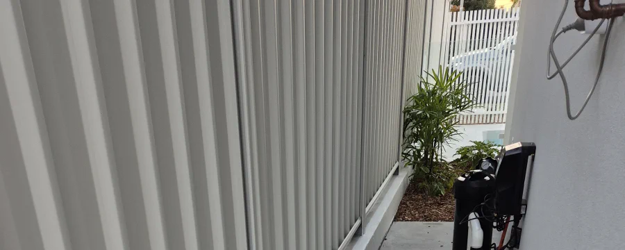 Colorbond fence and block walls, Ettalong Beach