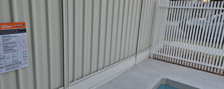 Colorbond fence and block walls, Ettalong Beach